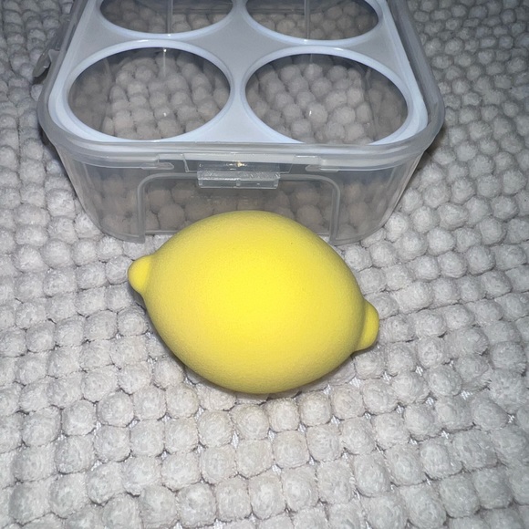 MAKEUP SPONGES-Fruit inspired! - Picture 5 of 8